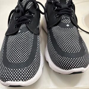 Women’s Sperry 6M 7Seas 3-lace boat yacht vacation shoes hydrophobic mesh Black